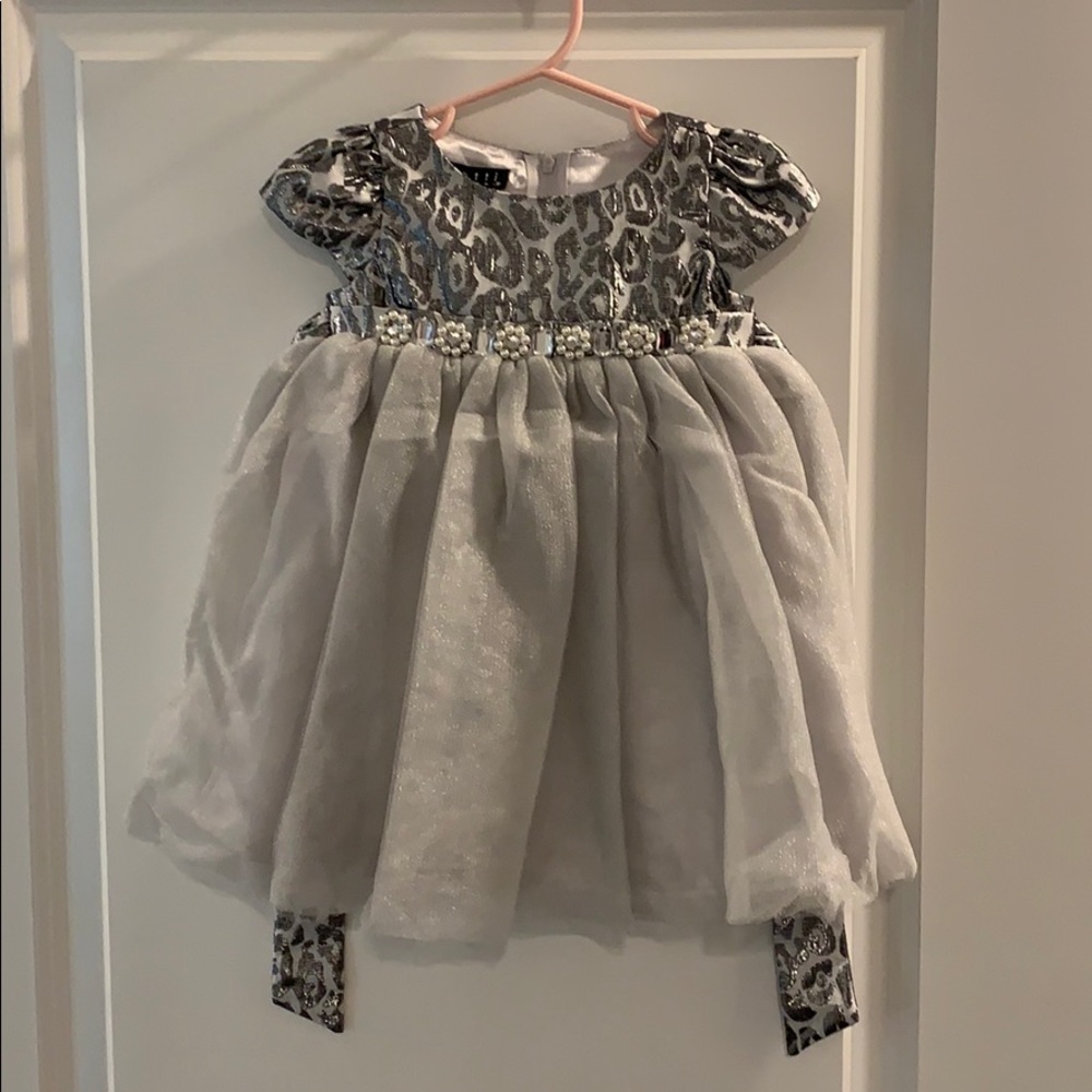 Silver leopard print dress size 12 mo